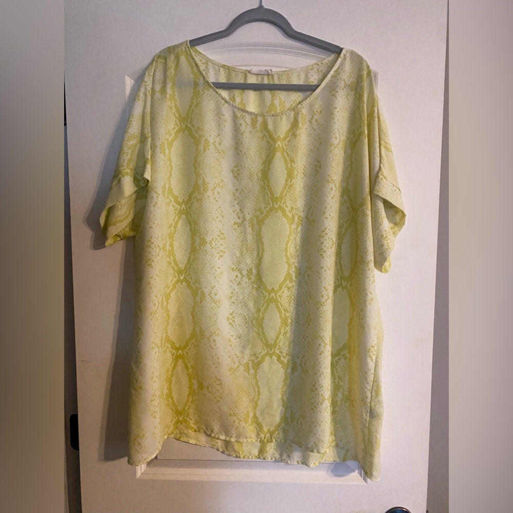 Perfect for Spring/Summer! Oddy 3x Yellow Snakeskin Print Tunic, thin & flowey!